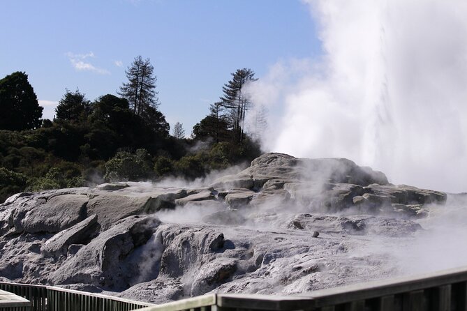 2-Day Hobbiton, Rotorua, Waitomo Caves Tour from Auckland with Accommodation - Accommodation in Rotorua: Why Overnight Makes This Tour Work