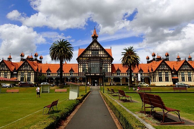 2 Day Tour Auckland to Hobbiton, Waitomo, Rotorua and Taupo - Price and what $526.87 really buys you