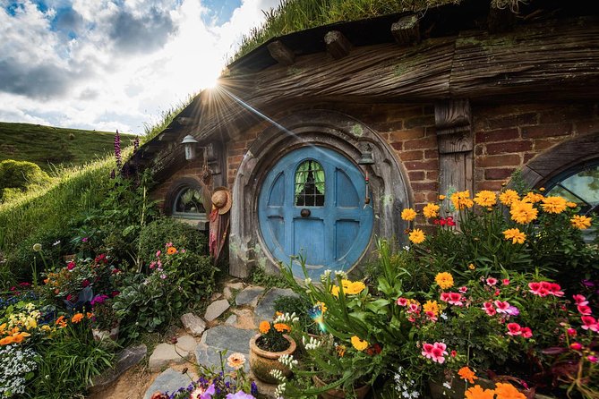 3 Day Waitomo Caves, Hobbiton Movie Set and Rotorua Tour from Auckland - Key Points You Should Know Before You Go