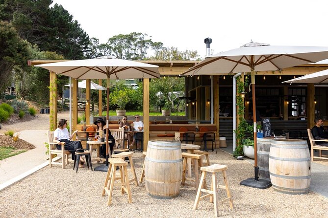 4.5-Hour Scenic Wine Tour with Private Guide & Up to 12 Tastings - Mudbrick Vineyard tasting block: what to expect in 40 minutes