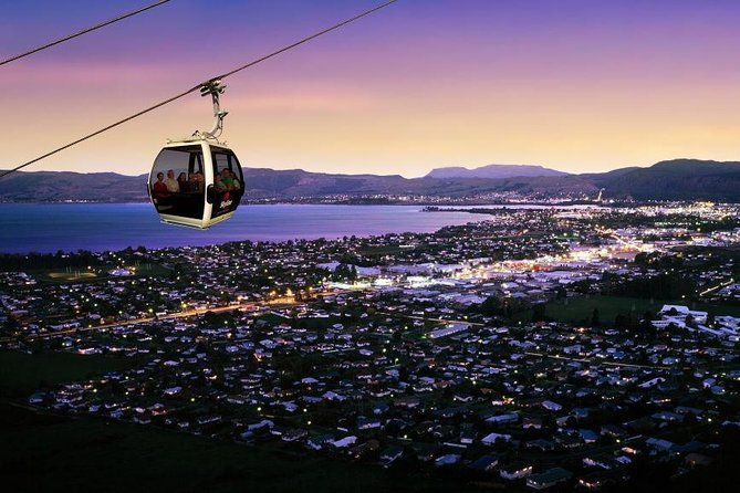 4-Day Auckland to Wellington via Rotorua Tour - Waitomo Glowworm Caves boat tour: your first big natural wow