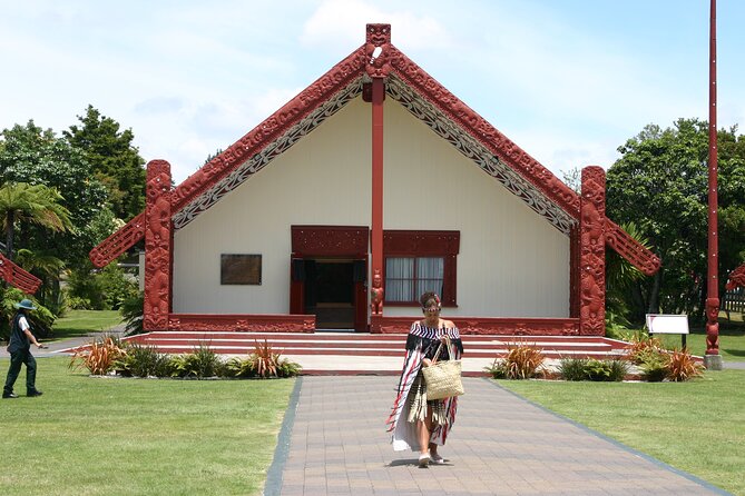5-Day Bay of Islands, Auckland, Hobbiton, Rotorua & Waitomo Tour - Waitomo Glowworm Caves: the boat ride portion you should plan for
