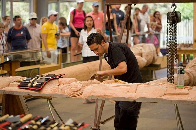 5-Day New Zealand North and South Island Highlights Tour - Kaikoura giant sperm whales, then onward to Christchurch