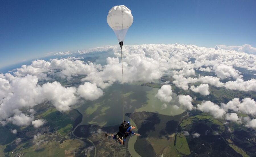 Auckland: 13000, 16000, or 18000-Foot Tandem Skydive - Photo and Video Packages: Should You Add Them?
