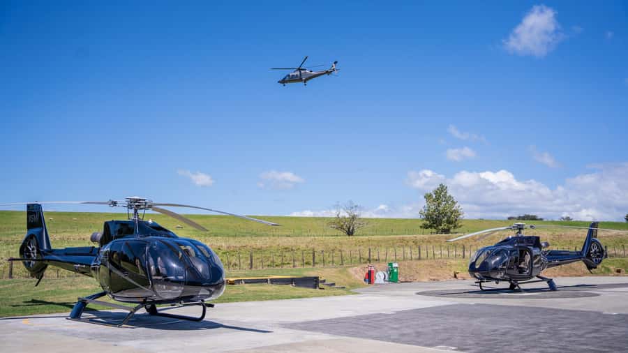 Auckland: 20min Helicopter scenic flight - City & Volcanoes - Where You Lift Off in Albany and How the Flight Starts Smoothly