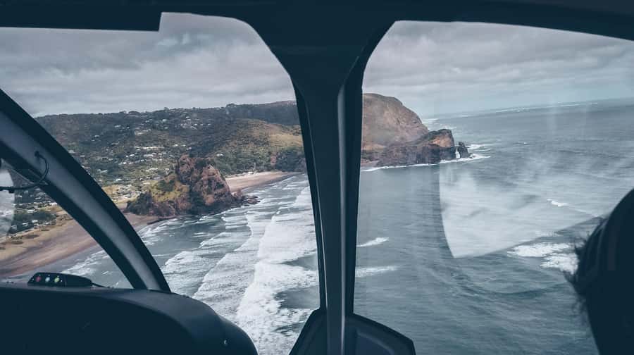 Auckland: 36 min scenic helicopter flight - Coast to Coast - Waitemata Harbour to Devonport, North Head, and the Volcanic Drama of Rangitoto