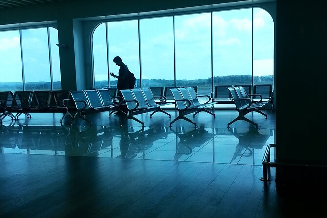 Auckland Airport Private Transfers with child car seats - Price and value for a group of up to 3