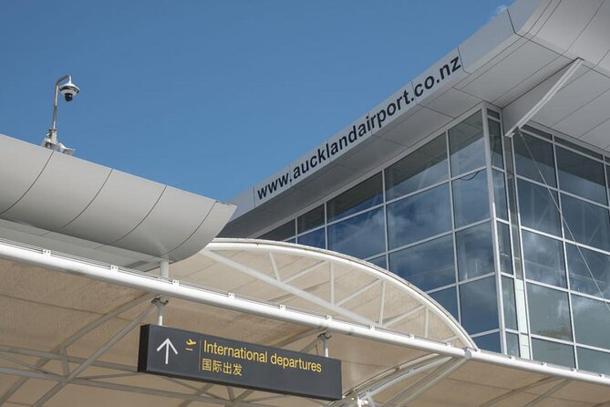 Auckland Airport Private Transfers with child car seats - Meeting at Auckland International Airport without the guesswork