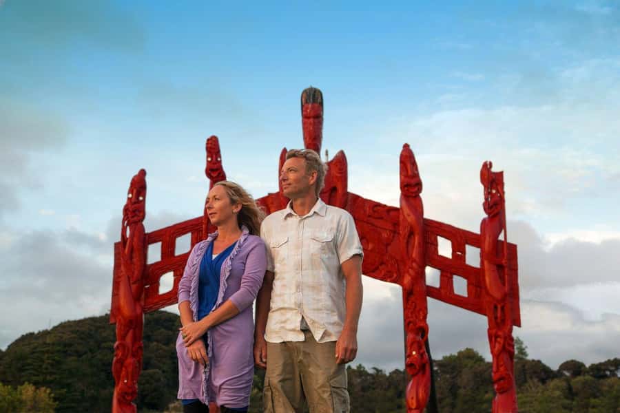 Auckland: Bay of Islands Tour & Cruise 2Day Small Group Tour - The return drive to Auckland, plus secret stops