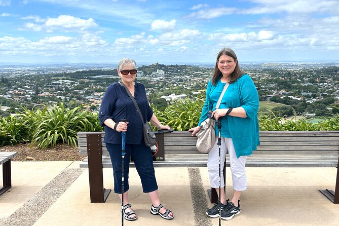 Auckland City Half Day Top Sightseeing Tour(Small Group Tour) - Mount Eden: Auckland’s highest volcanic summit moment