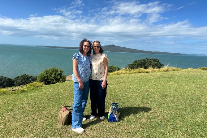 Auckland City Top Spots Half Day Private Tour - Harbour Bridge plus Westhaven Marina: Auckland by water