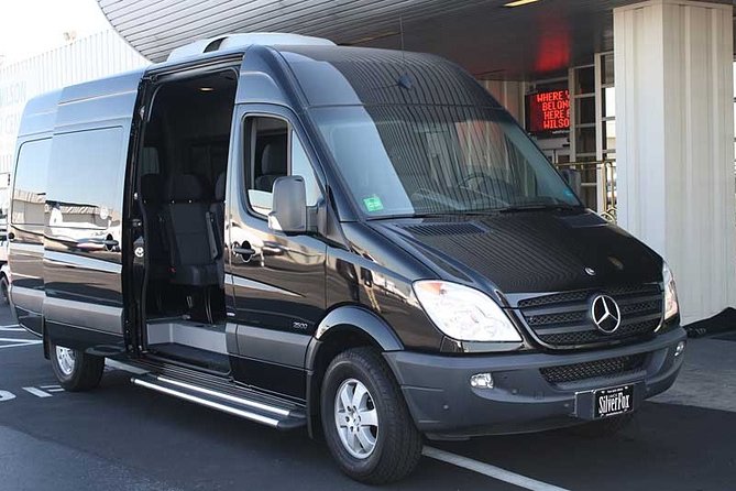 Auckland Cruise/Wharf & Airport Transfers - Who should book this Auckland cruise or airport transfer