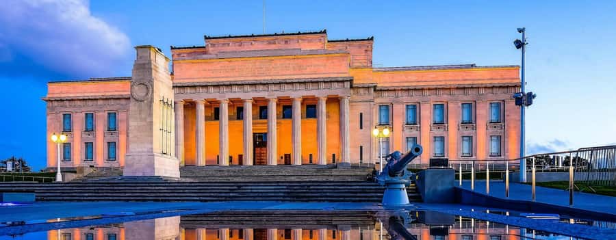 Auckland: Full-Day City Tour - Small-group comfort, pickup, and what the vehicle means