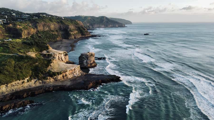 Auckland: Group Surfing Lesson with Muriwai Surf School - Instructor coaching in a small group (and why it matters)