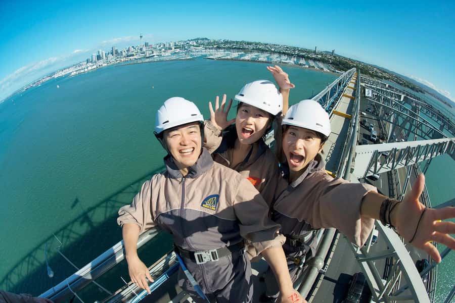 Auckland Harbor Bridge: Bridge Climb - Key things to know before you go