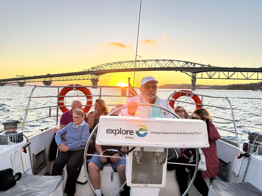 Auckland: Harbour Sailing Cruise with 3-Course Dinner - From Viaduct meeting point to a 50ft yacht under sail