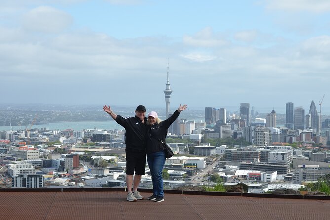 Auckland Highlights Full Day Guided Tour - Arataki Visitor Centre: the Waitakere gateway and cultural context