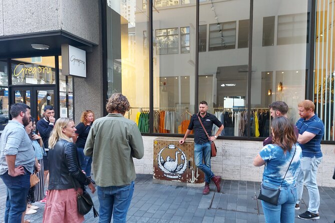 Auckland Historic Bar Tour - The Flow Between Bars: Social Time With a Built-In Script