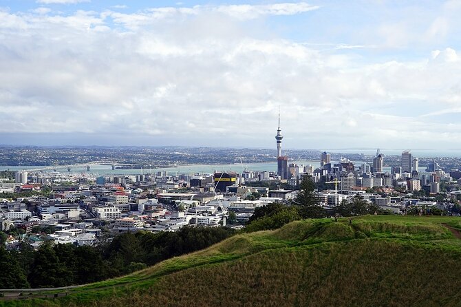 Auckland Museum and Highlight Sightseeing Tour - What Sam Brings to This Tour That You Do Not Get on a Bus-Only Trip