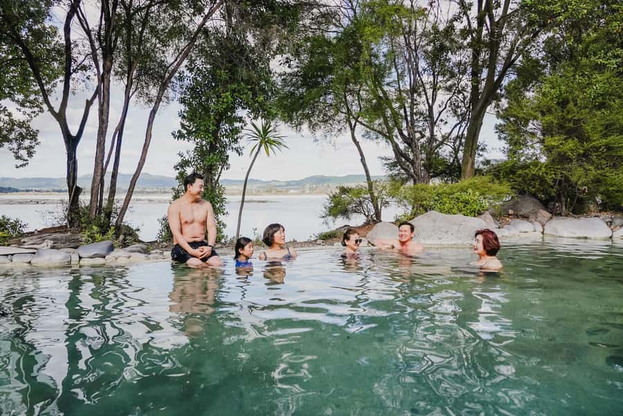 Auckland: Rotorua Highlights inc Wai-O-Tapu & Polynesian Spa - Key highlights worth your attention