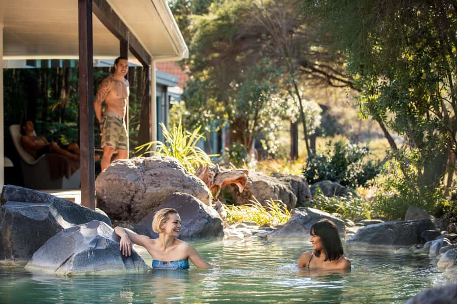 Auckland: Rotorua Highlights inc Wai-O-Tapu & Polynesian Spa - Rotorua city highlights by guided drive, not a long walking day