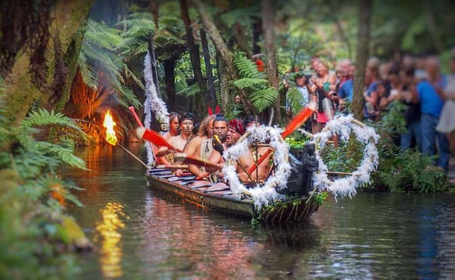 Auckland: Rotorua Māori Cultural & Geothermal Tour & Lunch - Who This Rotorua Tour Suits Best, and Who Should Skip It