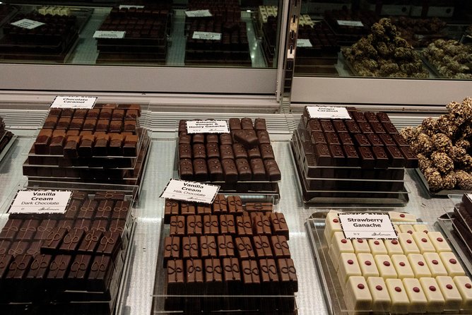 Auckland Small-Group Walking Tour with Treats - Auckland CBD on foot: what this tour is really good for