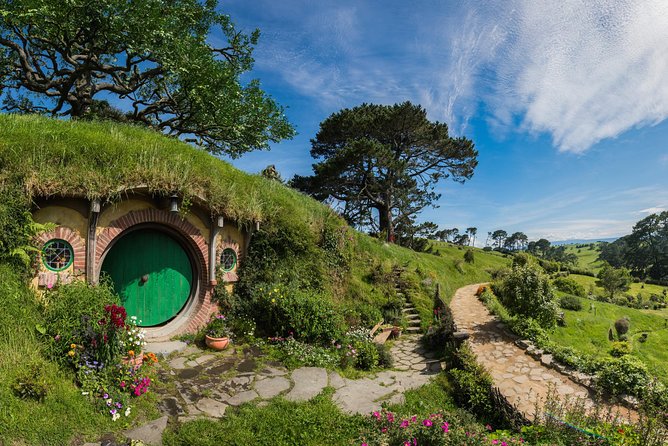 Auckland to Hobbiton Movie Set Private Tour - What makes the drive to Waikato worth it
