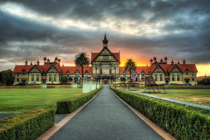 Auckland to Rotorua via Waitomo Caves Small Group Tour (One Way) - Practical timing and packing tips for a smoother day