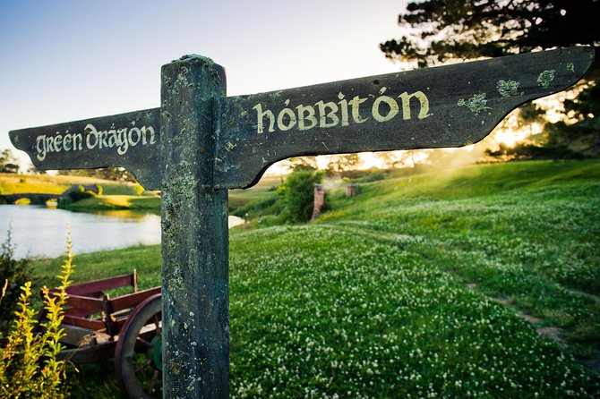 Auckland to Waitomo Caves and Hobbiton Movie Set Private Tour - Key highlights worth planning for