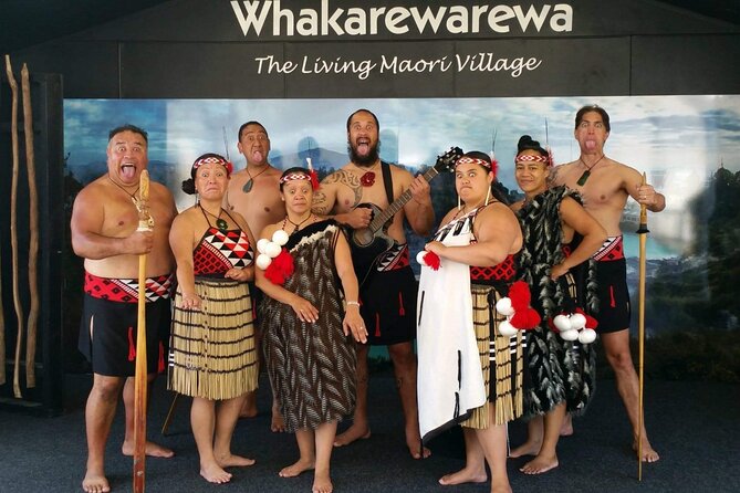 Auckland: Wai-O-Tapu, Polynesian Spa & Maori Haka Day Tour - Polynesian Spa Deluxe Lake Spa: Two Hours to Reset