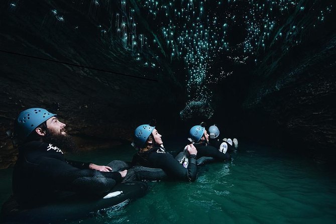 Black Abyss: Ultimate Waitomo Caving - Private Tour from Auckland - Arriving for the Black Abyss: what the first minutes feel like