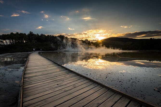 Devil's Bath Experience - Private Tour to Wai-O-Tapu & Lake Taupo - Lake Taupō waterfront: a breather from steam
