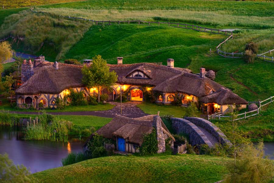 From Auckland: Hobbiton & Waitomo Caves Full-Day Trip - Value for $269: what you are really paying for
