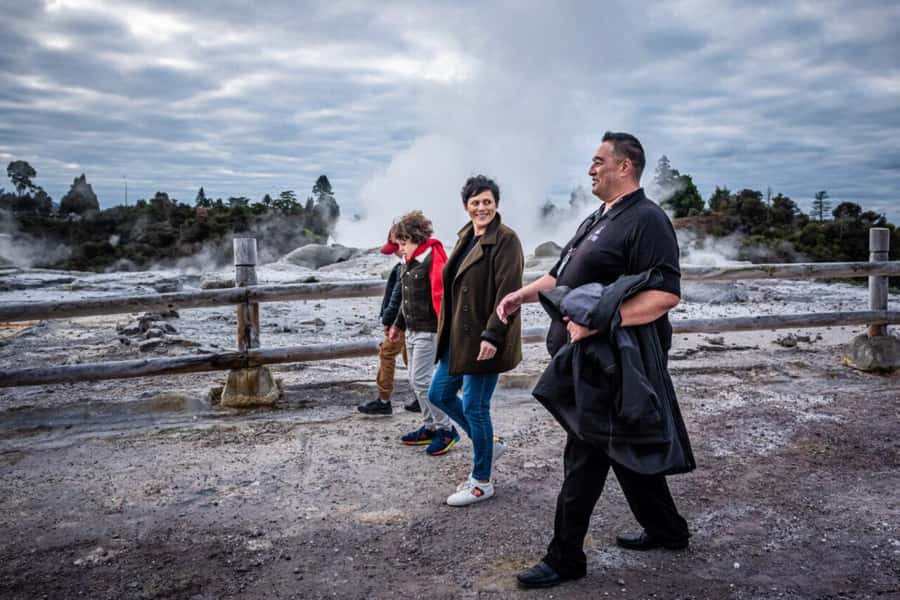 From Auckland: Rotorua Te Puia, Haka & Polynesian Spa Tour - Why this Auckland to Rotorua day trip feels like two vacations