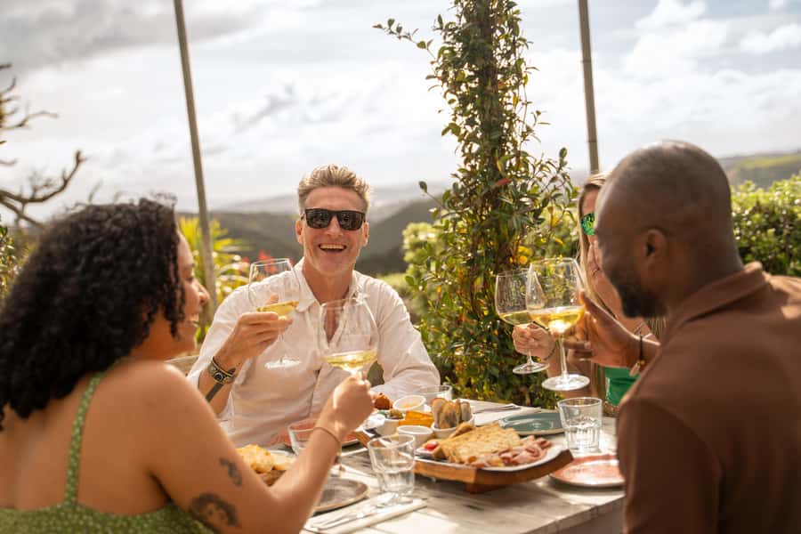 From Auckland: Taste Of Waiheke Island Day Tour - Cable Bay Vineyards: The Scenic Middle Where the Views Do Part of the Work