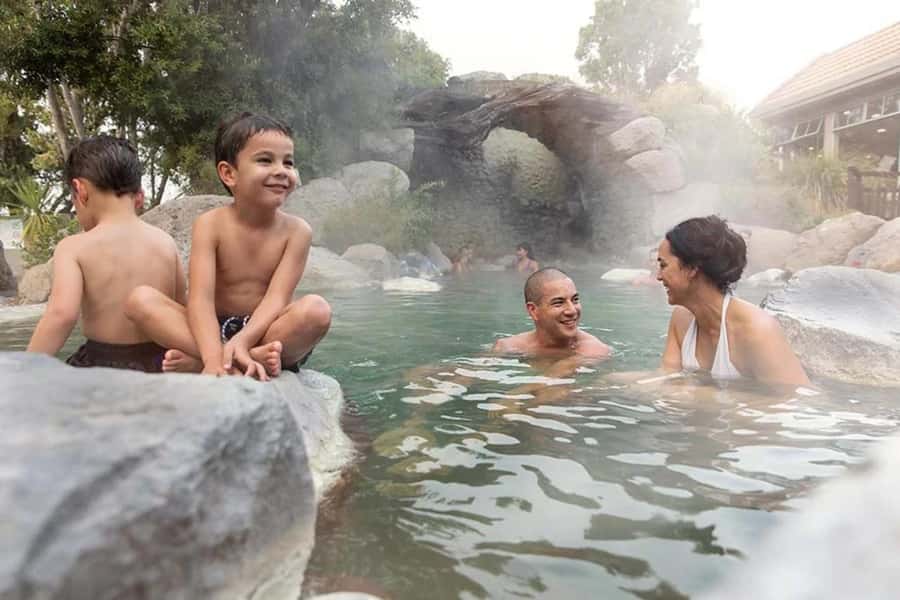 From Auckland: Wai-O-Tapu & Polynesian Spa Rotorua Day Tour - Should you book this Auckland to Rotorua geothermal and spa tour?