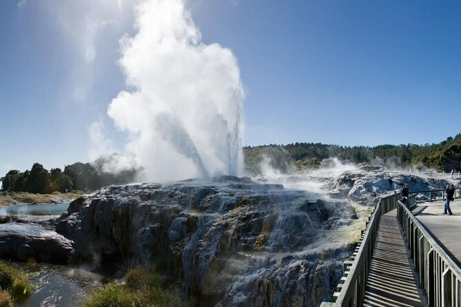 FULL DAY ROTORUA TOUR - Fully Customisable 13 hours Unlimited KMS - Unlimited kilometres means you stop chasing the clock