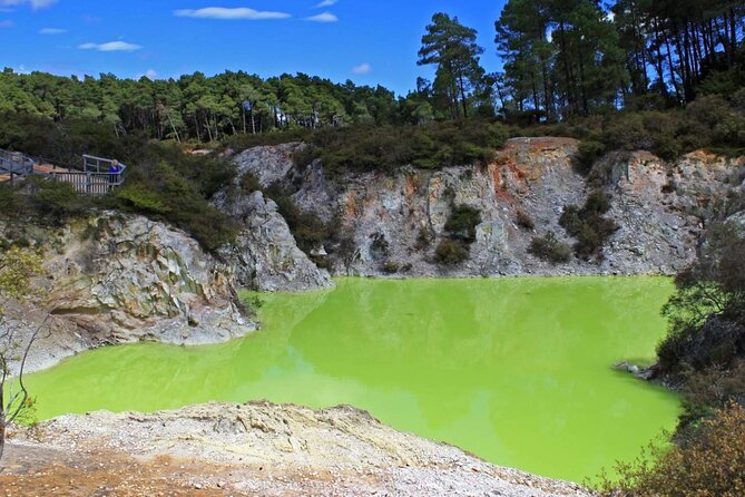 FULL DAY ROTORUA TOUR - Fully Customisable 13 hours Unlimited KMS - Day-by-day planning: a Rotorua day vs a Taupo day split