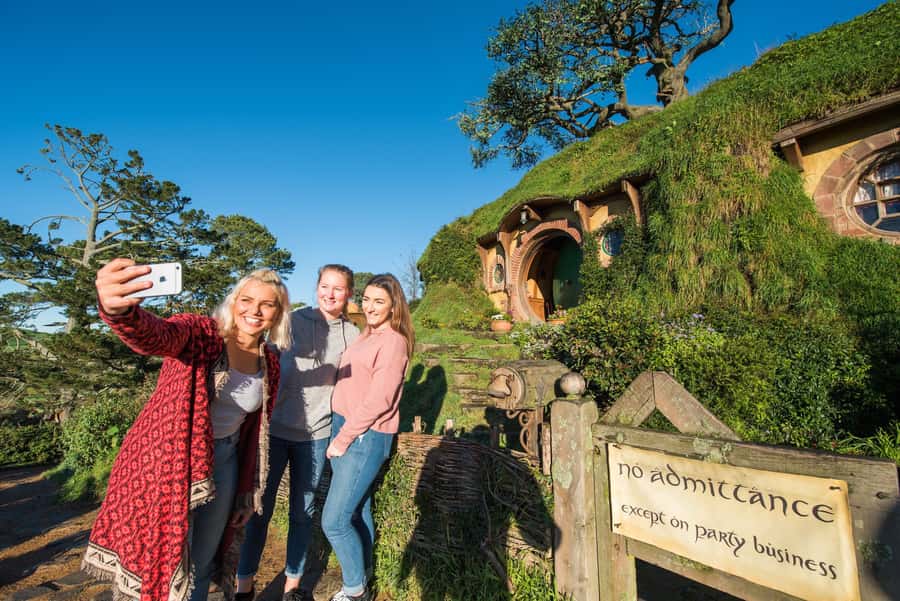 Hobbiton Movie Set: Guided Tour Ticket - Who should book this Hobbiton guided tour?