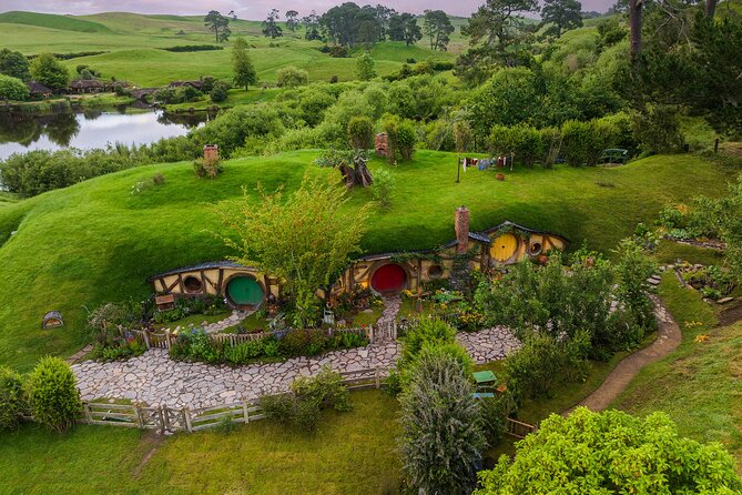 Hobbiton Movie Set Small Group Tour from Auckland - The return trip to Auckland: surprise stops and a calmer finish