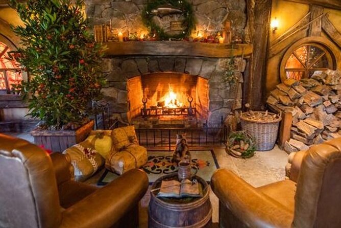 Hobbiton Movie Set Tour to Blue Springs and Mineral Spa - Start Smart: 7:00 am Pickup, Air-Conditioned Comfort, and a Tight Timeline