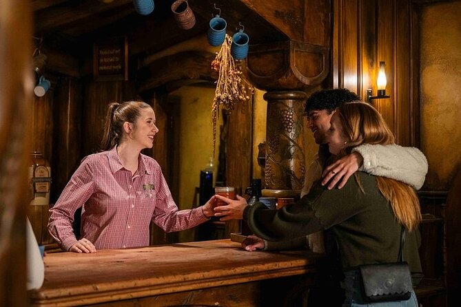 Hobbiton Movie Set & Waitomo Glow Worm Caves Private Tour - Price and booking timing: what $614.37 per person really means