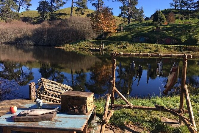 Hobbiton Movie Set & Waitomo Glow Worm Caves Private Tour - What to pack and how to set yourself up for an easy day