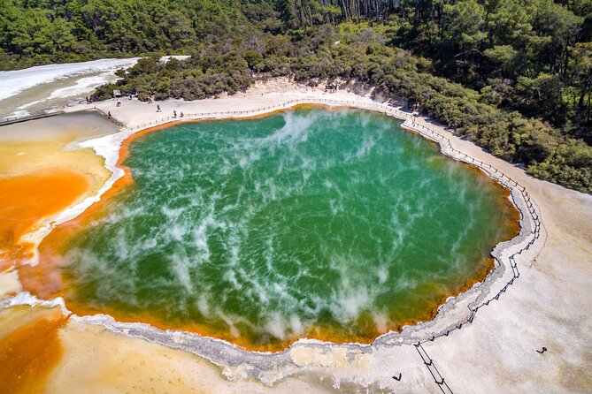 Hobbiton & Rotorua including Wai-O-Tapu - Small Group Tour from Auckland - Key things to know before you go