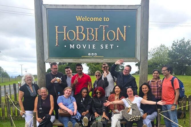 Hobbiton & Rotorua including Wai-O-Tapu - Small Group Tour from Auckland - Price and value: why $266.23 feels reasonable for a full-day circuit