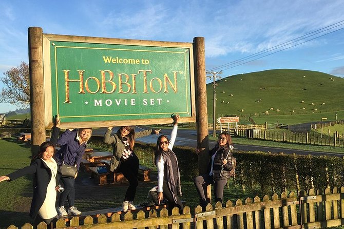 Hobbiton & Rotorua Small Group Day Tour inc Te Puia from Auckland - Leaving the driving to someone else (and why that’s smart on the left)