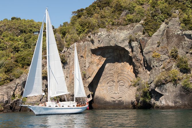 Lake Taupō Private Day Tour from Auckland to Māori Rock Carvings - Key highlights worth your attention
