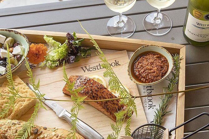 Luxury Private Auckland Wine & Beach Tour with Lunch - Pace, comfort, and what to bring for the best day