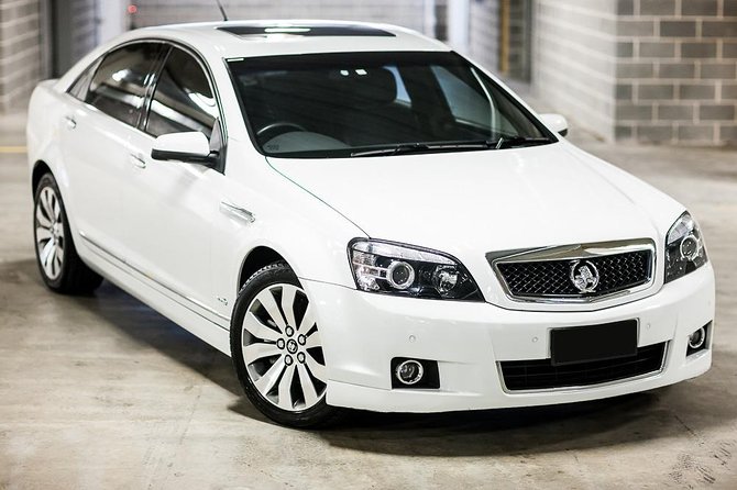 Luxury Private Transfers: Auckland Airport to City - From Customs to a Waiting Driver: How Pickup Actually Works